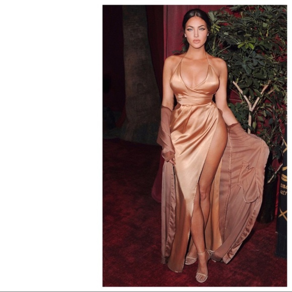 WANT MY LOOK 🎉🎉HOST PICK🎉🎉 Isabella Gown
